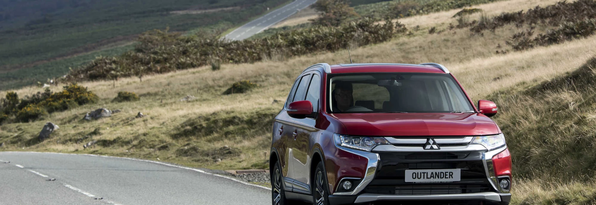 Mitsubishi Outlander SUV review